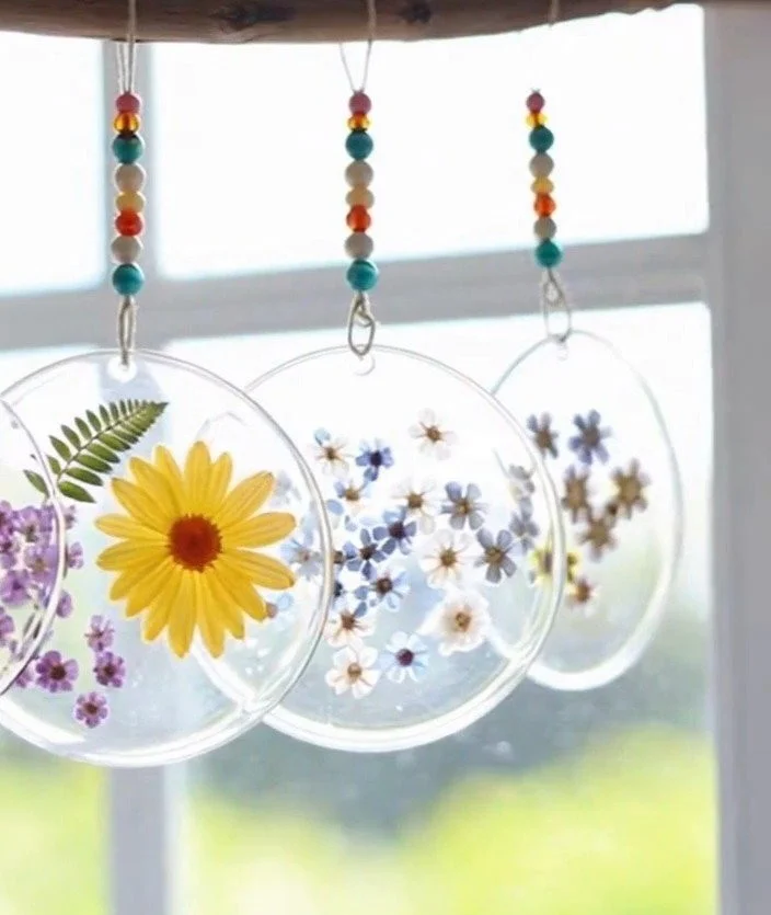 Cornstarch Bioplastic for Pressed Flowers